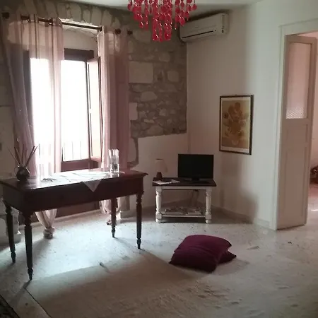 Casa Leone In Ibla