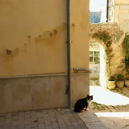 Appartamento Casa Leone In Ibla Ragusa